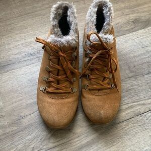 Baretraps Memory Foam Boots Sz 10